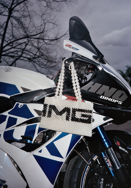 amg bag - all around logo